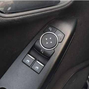 Ford Fiesta  Hatchback 2018,  1.1 benzyna - Na sprzedaż za 39 500 zł - Ruda Śląska - zdjęcie 9