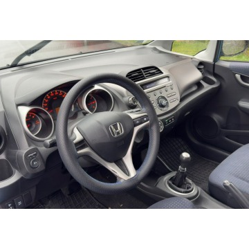 Honda Jazz  Hatchback 2009,  1.2 benzyna - Na sprzedaż za 11 900 zł - Ruda Śląska - zdjęcie 9