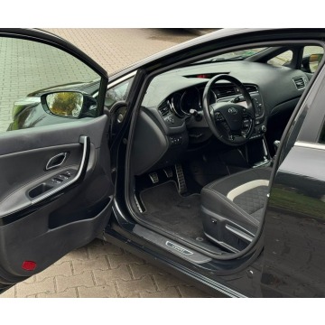 Kia Ceed 2016,  1.6 diesel - Na sprzedaż za 43 000 zł - Ruda Śląska - zdjęcie 6