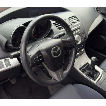 Mazda 3  Hatchback 2011,  1.6 benzyna - Na sprzedaż za 25 000 zł - Ruda Śląska - zdjęcie 7