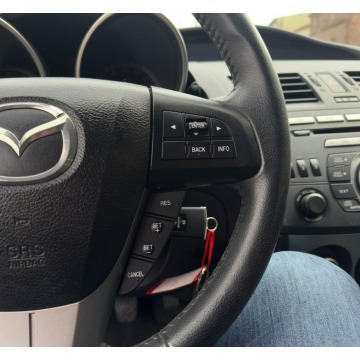 Mazda 3  Hatchback 2011,  1.6 benzyna - Na sprzedaż za 25 000 zł - Ruda Śląska - zdjęcie 11