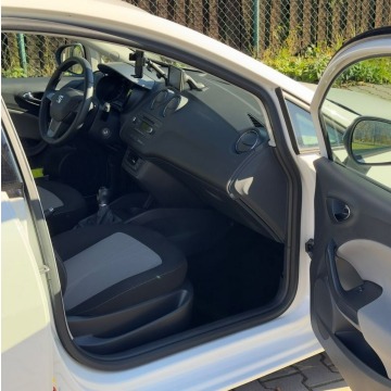 Seat Ibiza  Hatchback 2014,  1.4 benzyna - Na sprzedaż za 29 999 zł - Ruda Śląska - zdjęcie 12
