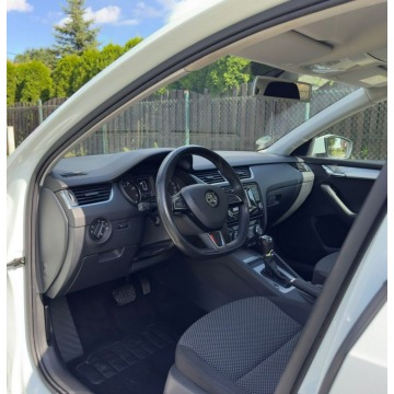 Skoda Octavia  Liftback 2014,  1.2 benzyna, automat - Na sprzedaż za 40 000 zł - Ruda Śląska - zdjęcie 9