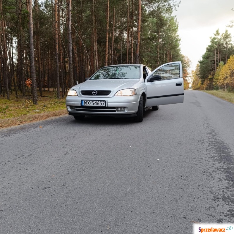 Opel Astra  Sedan/Limuzyna 2004,  1.6 benzyna - Na sprzedaż za 5 990,00 zł - Mińsk Mazowiecki