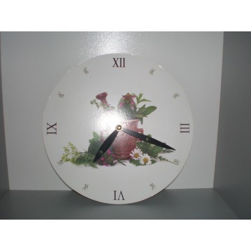 Sprzedam zegar wiszący do kuchni, średnica 25 cm., stan bardzo dobry, cena 20 zł