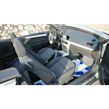 Opel Astra  Kabriolet 2006,  1.6 benzyna - Na sprzedaż za 11 900 zł - Bytom - zdjęcie 8