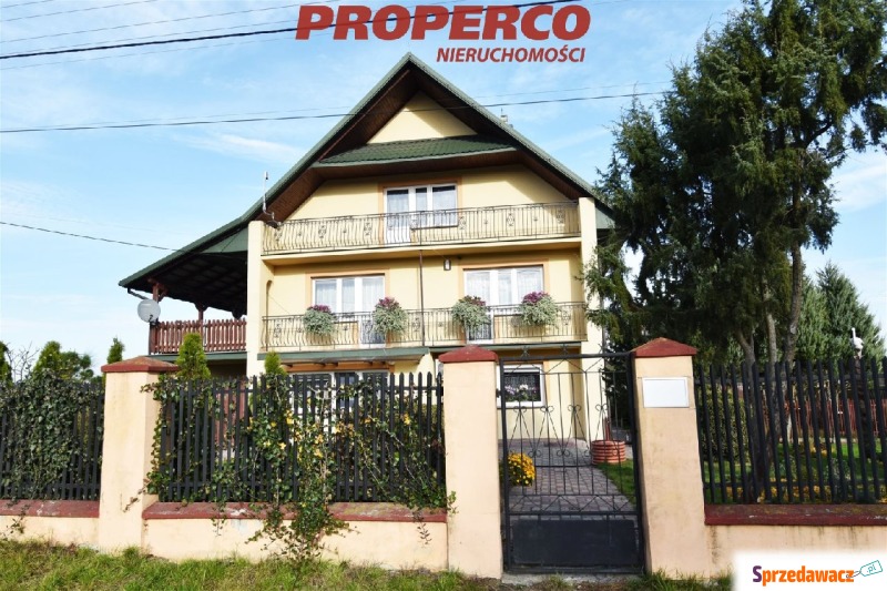 Sprzedam dom Nowe Kotlice -  jednopiętrowy,  pow.  195 m2,  działka:   2612 m2