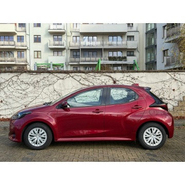 Toyota Yaris  Hatchback 2020,  1.5 benzyna, automat - Na sprzedaż za 64 500 zł - Tarnowskie Góry - zdjęcie 2