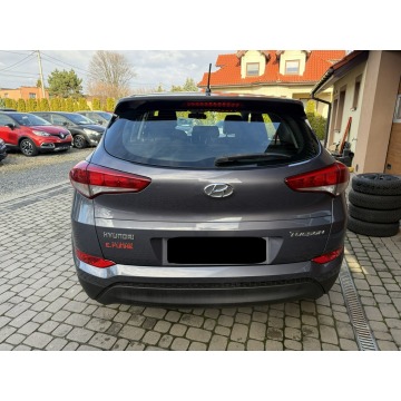 Hyundai Tucson  SUV 2016,  1.6 benzyna - Na sprzedaż za 57 900 zł - Orzech - zdjęcie 7