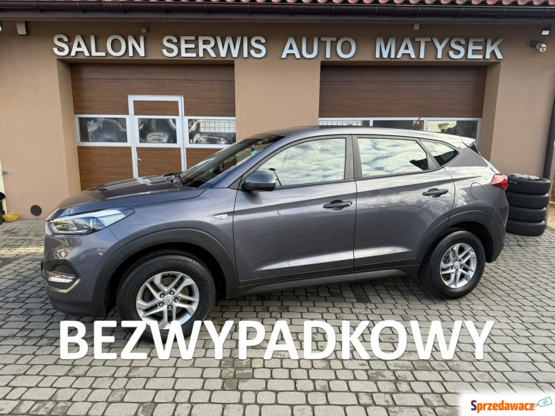 Hyundai Tucson  SUV 2016,  1.6 benzyna - Na sprzedaż za 57 900 zł - Orzech