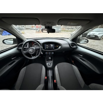 Toyota Aygo  Hatchback 2022,  1.0 benzyna, automat - Na sprzedaż za 54 735 zł - Warszawa - zdjęcie 11
