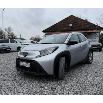 Toyota Aygo  Hatchback 2022,  1.0 benzyna, automat - Na sprzedaż za 54 735 zł - Warszawa - zdjęcie 8