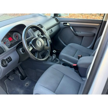 Volkswagen Touran  Minivan/Van 2006,  1.6 benzyna - Na sprzedaż za 10 999 zł - Gostyń - zdjęcie 11