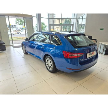 Skoda Superb 2022,  1.5 benzyna - Na sprzedaż za 71 900 zł - Kraków - zdjęcie 6