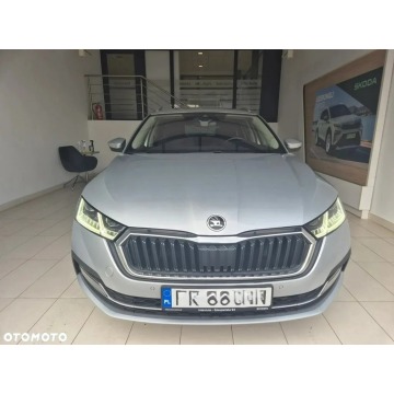 Skoda Octavia 2022,  1.5 benzyna - Na sprzedaż za 67 900 zł - Kraków - zdjęcie 3