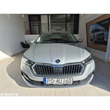 Skoda Octavia  Sedan/Limuzyna 2021,  2.0 diesel - Na sprzedaż za 63 900 zł - Kraków - zdjęcie 4