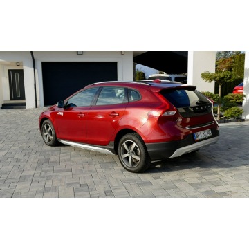 Volvo V40  Hatchback 2017,  2.0 diesel, automat - Na sprzedaż za 39 900 zł - Grójec - zdjęcie 4