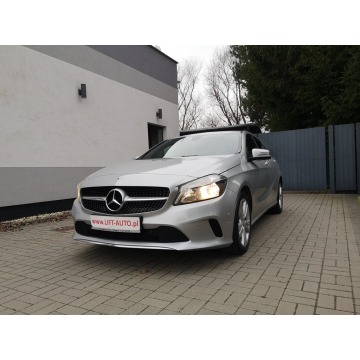 Mercedes - Benz  2017,  1.6 benzyna - Na sprzedaż za 59 900 zł - Strzegom - zdjęcie 1