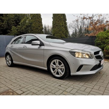 Mercedes - Benz  2017,  1.6 benzyna - Na sprzedaż za 59 900 zł - Strzegom - zdjęcie 4