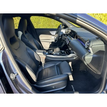 Mercedes - Benz CLA-klasa  Sedan/Limuzyna 2020,  2.0 benzyna, automat - Na sprzedaż za 149 800 zł - Tarnów - zdjęcie 8