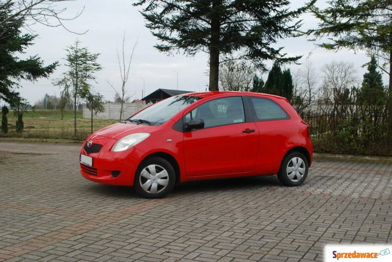 Toyota Yaris  Hatchback 2007,  1.0 benzyna - Na sprzedaż za 6 900,00 zł - Słupsk