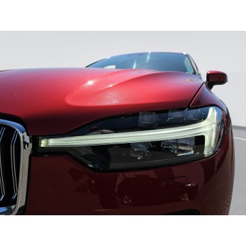Volvo   SUV 2022,  2.0 diesel, automat - Na sprzedaż za 141 700 zł - Janki - zdjęcie 9
