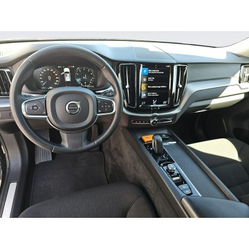 Volvo   SUV 2020,  2.0 benzyna, automat - Na sprzedaż za 113 600 zł - Janki - zdjęcie 9