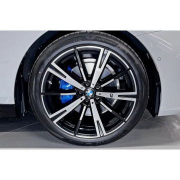 BMW Seria 5  Sedan/Limuzyna 2024,  2.0 diesel, automat - Na sprzedaż za 295 935 zł - Warszawa - zdjęcie 5