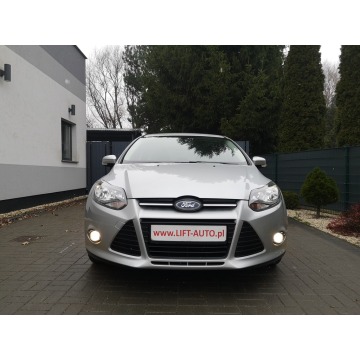 Ford Focus 2012,  1.0 benzyna - Na sprzedaż za 23 900 zł - Strzegom - zdjęcie 2