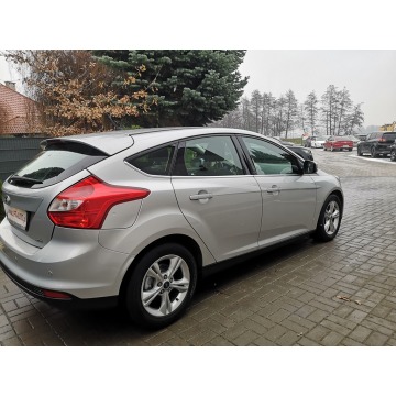 Ford Focus 2012,  1.0 benzyna - Na sprzedaż za 23 900 zł - Strzegom - zdjęcie 5