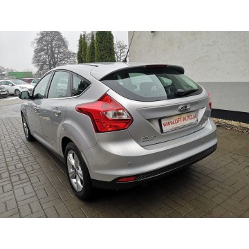 Ford Focus 2012,  1.0 benzyna - Na sprzedaż za 23 900 zł - Strzegom - zdjęcie 8