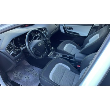 Kia Ceed  Kombi 2014,  1.6 diesel - Na sprzedaż za 19 900 zł - Pyzdry - zdjęcie 7