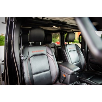 Jeep Wrangler  Terenowy 2019,  2.1 diesel, automat - Na sprzedaż za 157 000 zł - Tarnowskie Góry - zdjęcie 7