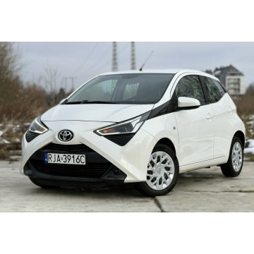 Toyota Aygo  Hatchback 2021,  1.0 benzyna - Na sprzedaż za 32 500 zł - Rzeszów - zdjęcie 4