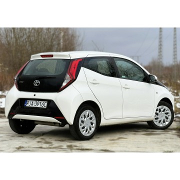 Toyota Aygo  Hatchback 2021,  1.0 benzyna - Na sprzedaż za 32 500 zł - Rzeszów - zdjęcie 11