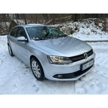 Volkswagen Jetta - 2012