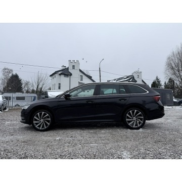 Skoda Octavia 2022,  1.5 benzyna - Na sprzedaż za 103 000 zł - Warszawa - zdjęcie 4