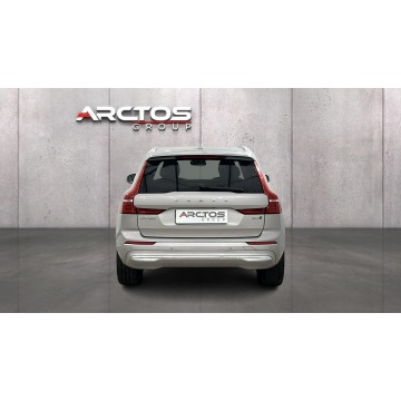Volvo   SUV 2022,  2.0 diesel, automat - Na sprzedaż za 131 800 zł - Warszawa - zdjęcie 4