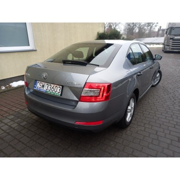 Skoda Octavia  Sedan/Limuzyna 2013,  1.6 diesel - Na sprzedaż za 35 900 zł - Nowe - zdjęcie 2