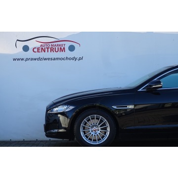 Jaguar XF  Kombi 2019,  2.0 diesel, automat - Na sprzedaż za 77 900 zł - Mielec - zdjęcie 8
