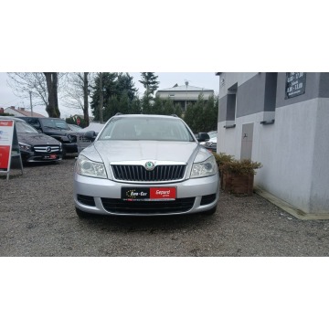 Škoda Octavia II  1.6dm³ 105KM