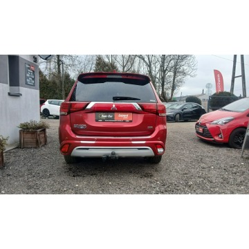 Mitsubishi Outlander  SUV 2022,  2360.0 hybryda, automat - Na sprzedaż za 89 900 zł - Janów Lubelski - zdjęcie 4