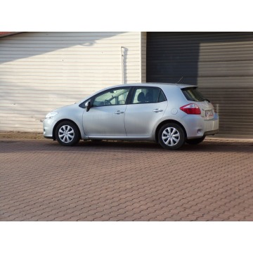 Toyota Auris  Hatchback 2011,  1.4 diesel - Na sprzedaż za 19 900 zł - Mikołów - zdjęcie 9