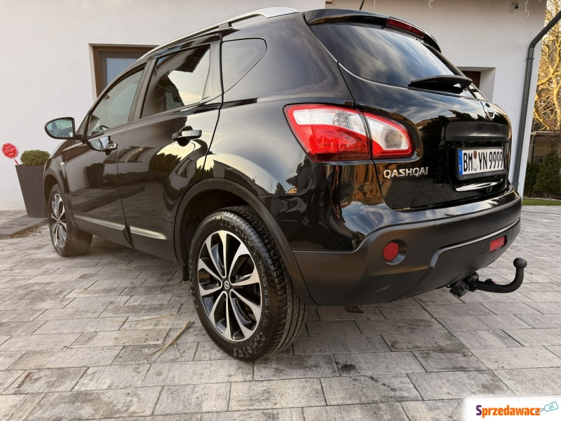 Nissan Qashqai  SUV 2011,  2.0 benzyna - Na sprzedaż za 33 900 zł - Poznań