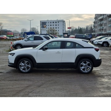 Mazda MX-3  SUV 2021 elektryczny, automat - Na sprzedaż za 63 400 zł - Warszawa - zdjęcie 2