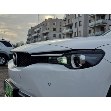 Mazda MX-3  SUV 2021 elektryczny, automat - Na sprzedaż za 63 400 zł - Warszawa - zdjęcie 11