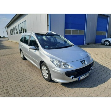 Peugeot 307 2006,  1.6 benzyna - Na sprzedaż za 7 500,00 zł - Jacków - zdjęcie 4