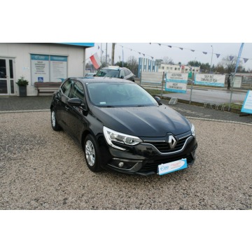Renault Megane  Hatchback 2020,  1.3 benzyna - Na sprzedaż za 45 900 zł - Warszawa - zdjęcie 4