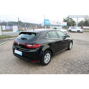 Renault Megane  Hatchback 2020,  1.3 benzyna - Na sprzedaż za 45 900 zł - Warszawa - zdjęcie 6