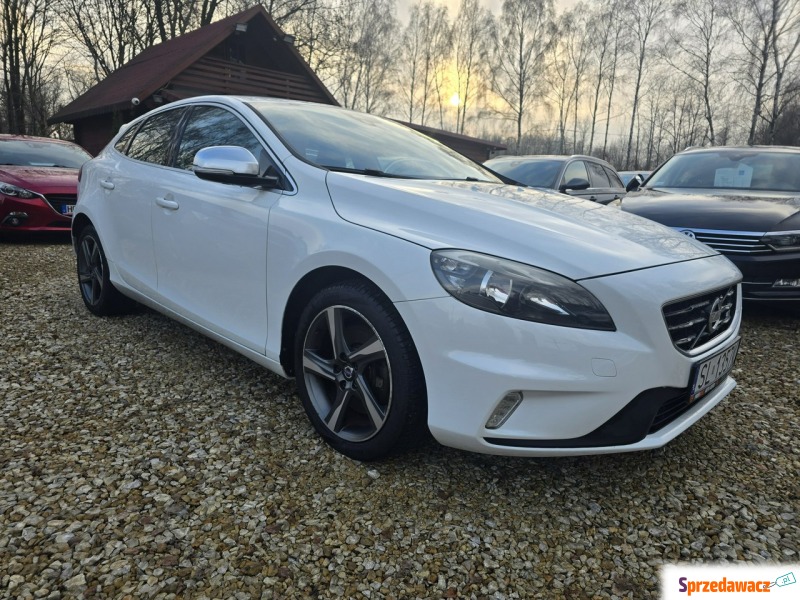 Volvo V40  Hatchback 2013,  2.0 diesel, automat - Na sprzedaż za 29 000 zł - Sosnowiec